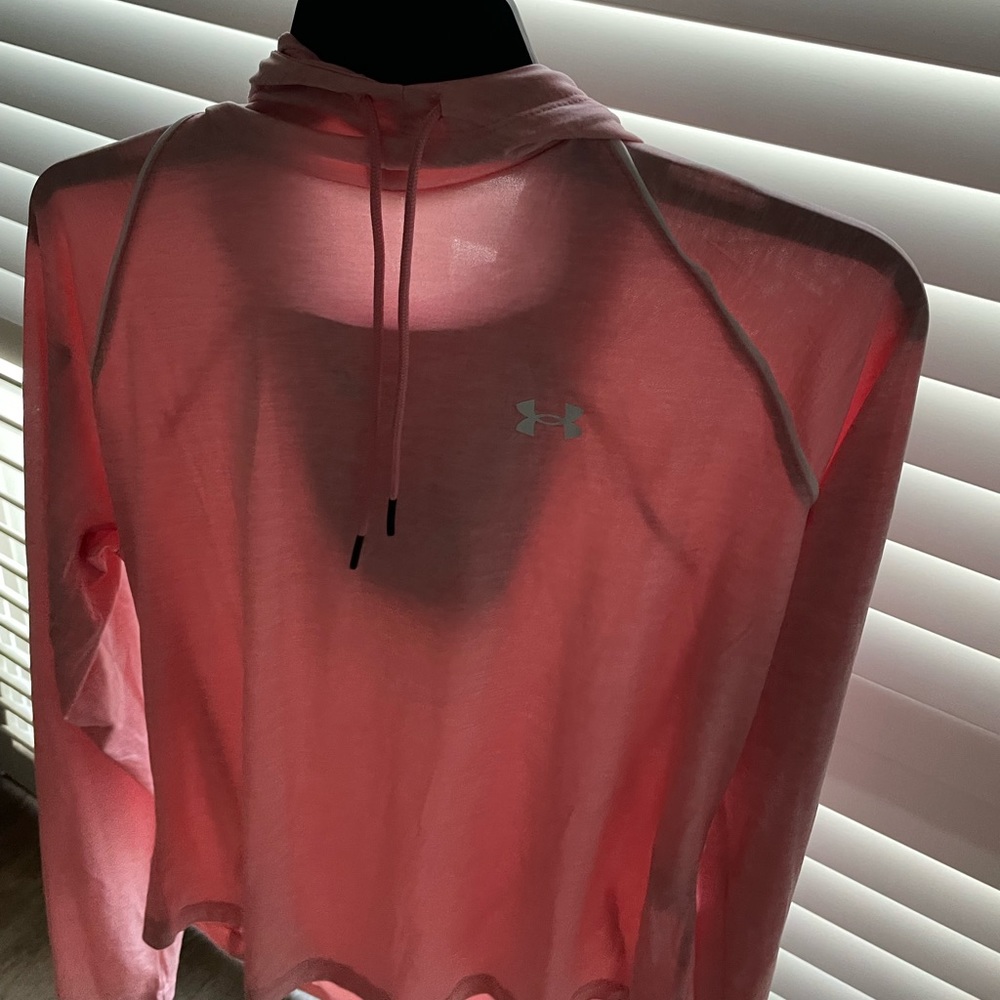 Large underarmor hooded shirt